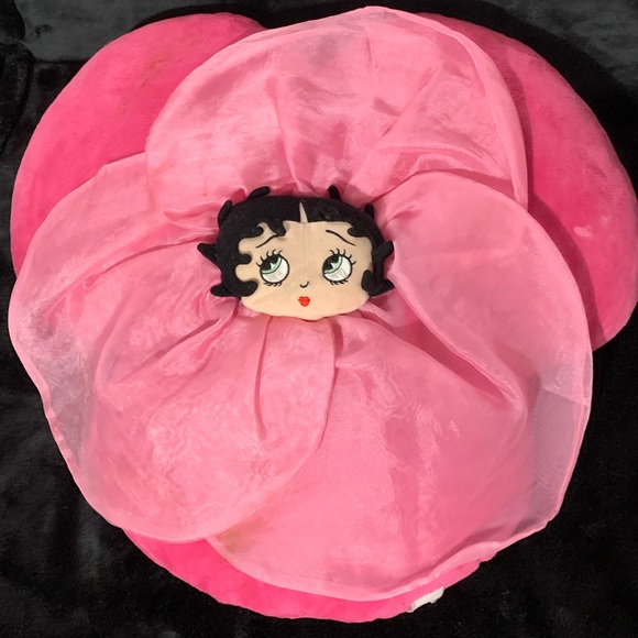 Universal Studios Betty Boop plushie pillow - Picture 1 of 3